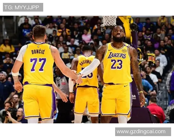 今日湖人对阵鹈鹕精彩直播全程回顾与赛后分析尽在此处